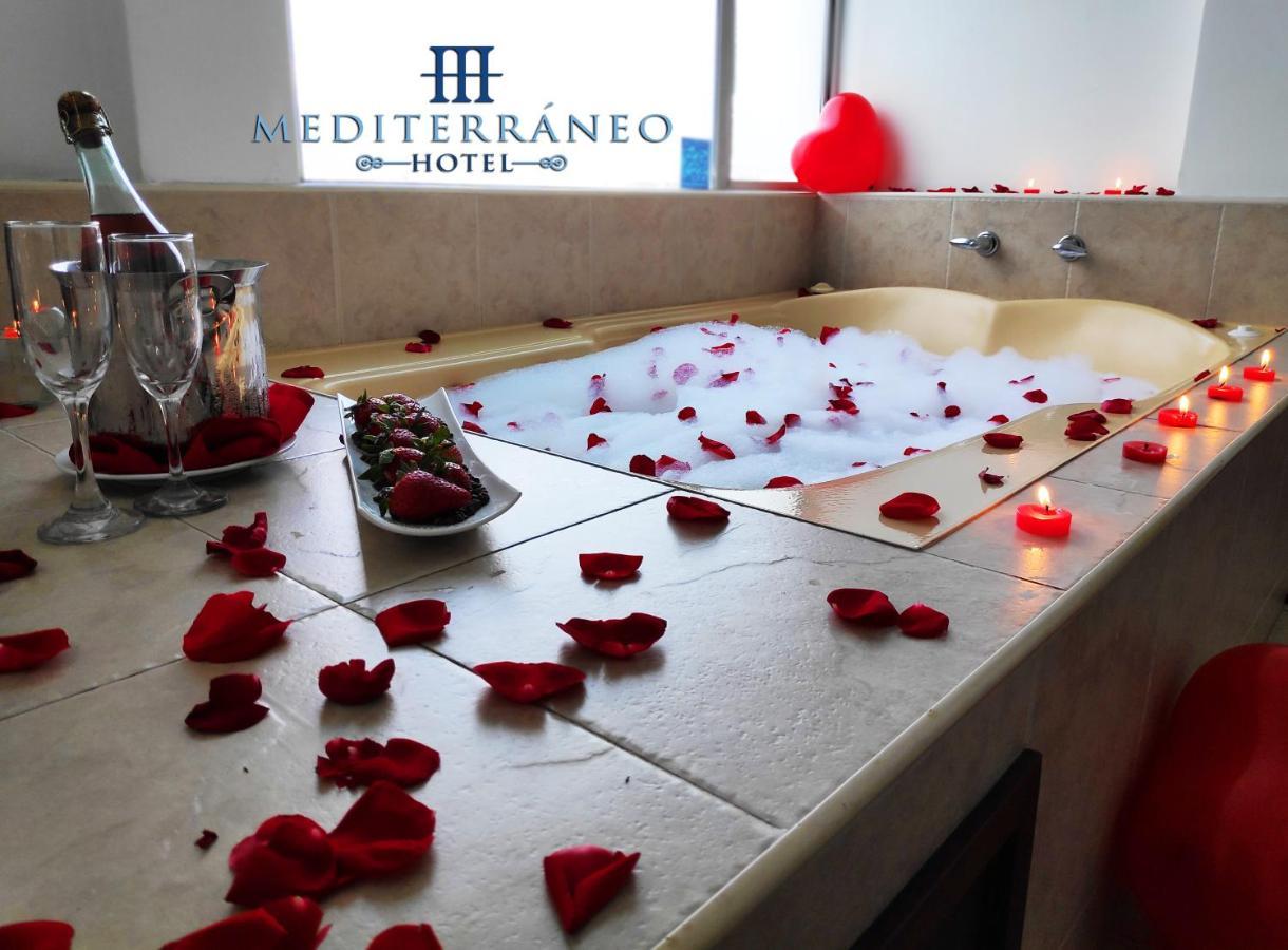 Hotel Mediterraneo 메딜린 외부 사진